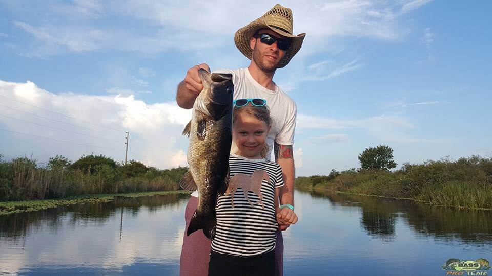 Bass Fishing In The Florida Everglades - Florida Bass Fishing Guide Capt Tony Summers