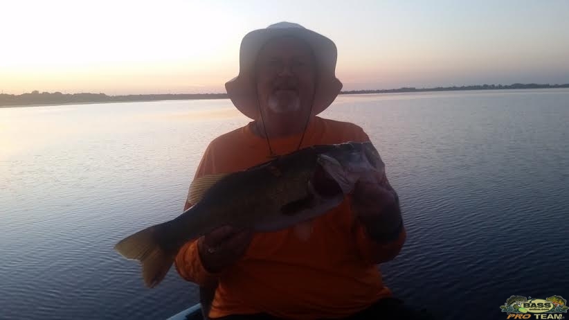 Flipping Baits Along The Outside Hydrilla
