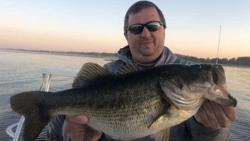 Toho Artificial Bait Fishing