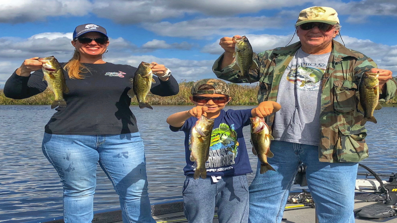 Holiday Everglades Fishing Charter for Florida Largemouth Bass 1 Holiday Everglades Fishing Charter