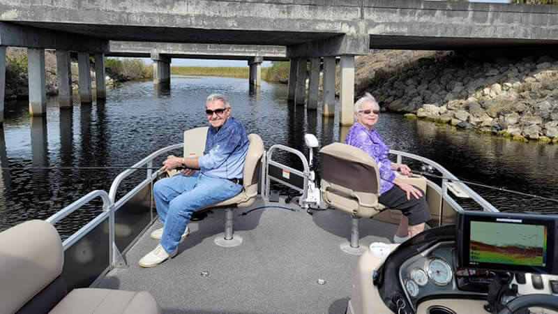 pontoon rental boats renting a boat in Fl