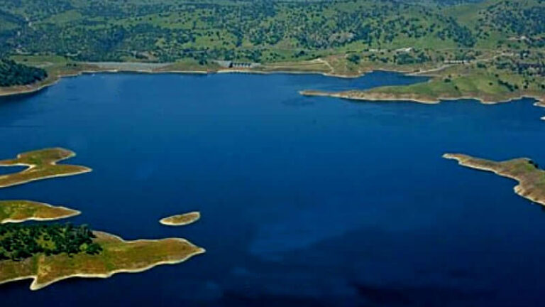 Lake McClure Ca