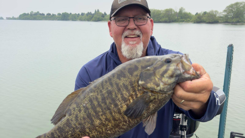 Capt Rick Mitchell NY Smallie